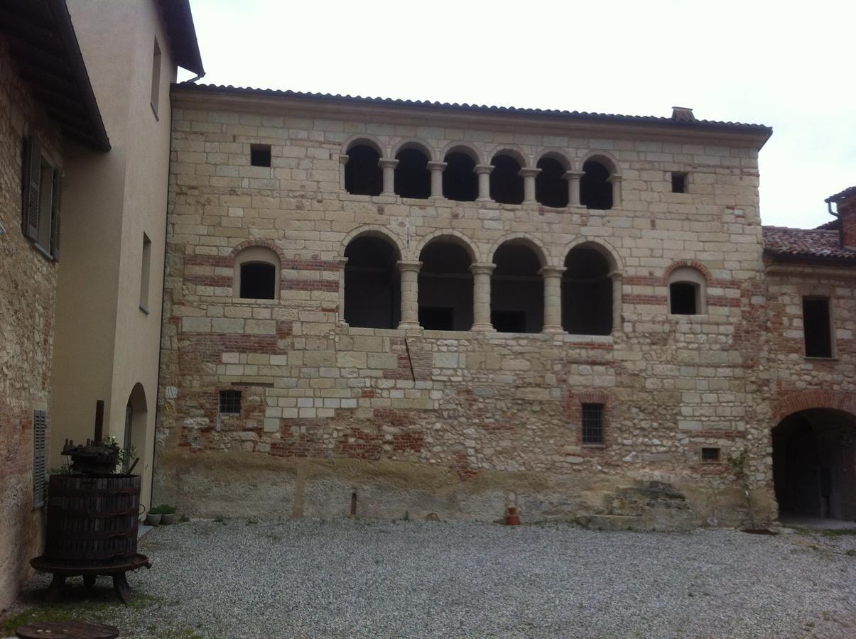 B&B Carletto Cella Monte ภายนอก รูปภาพ
